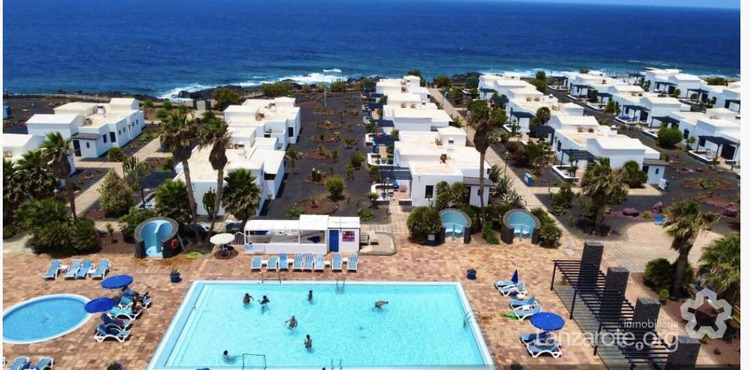 Bungalow exclusivo en complejo en primera línea de Playa Blanca